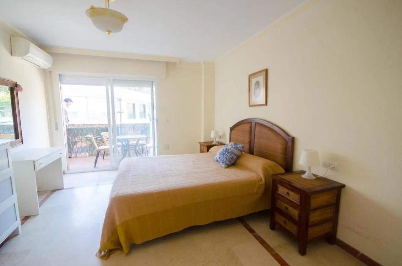 Aparment Neptuno- Located On The Promenade A Few Metres From The Beach. Estepona 0*,