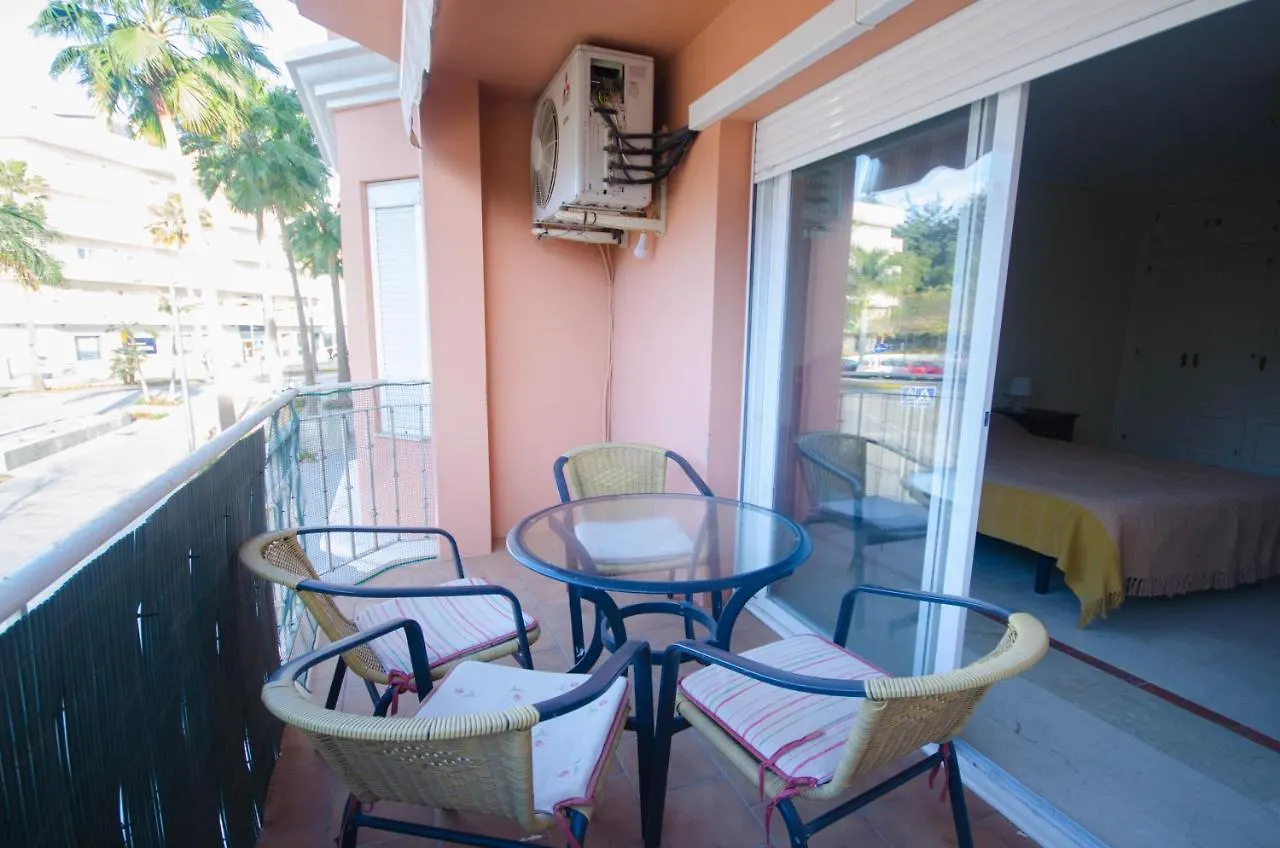 Aparment Neptuno- Located On The Promenade A Few Metres From The Beach. Estepona