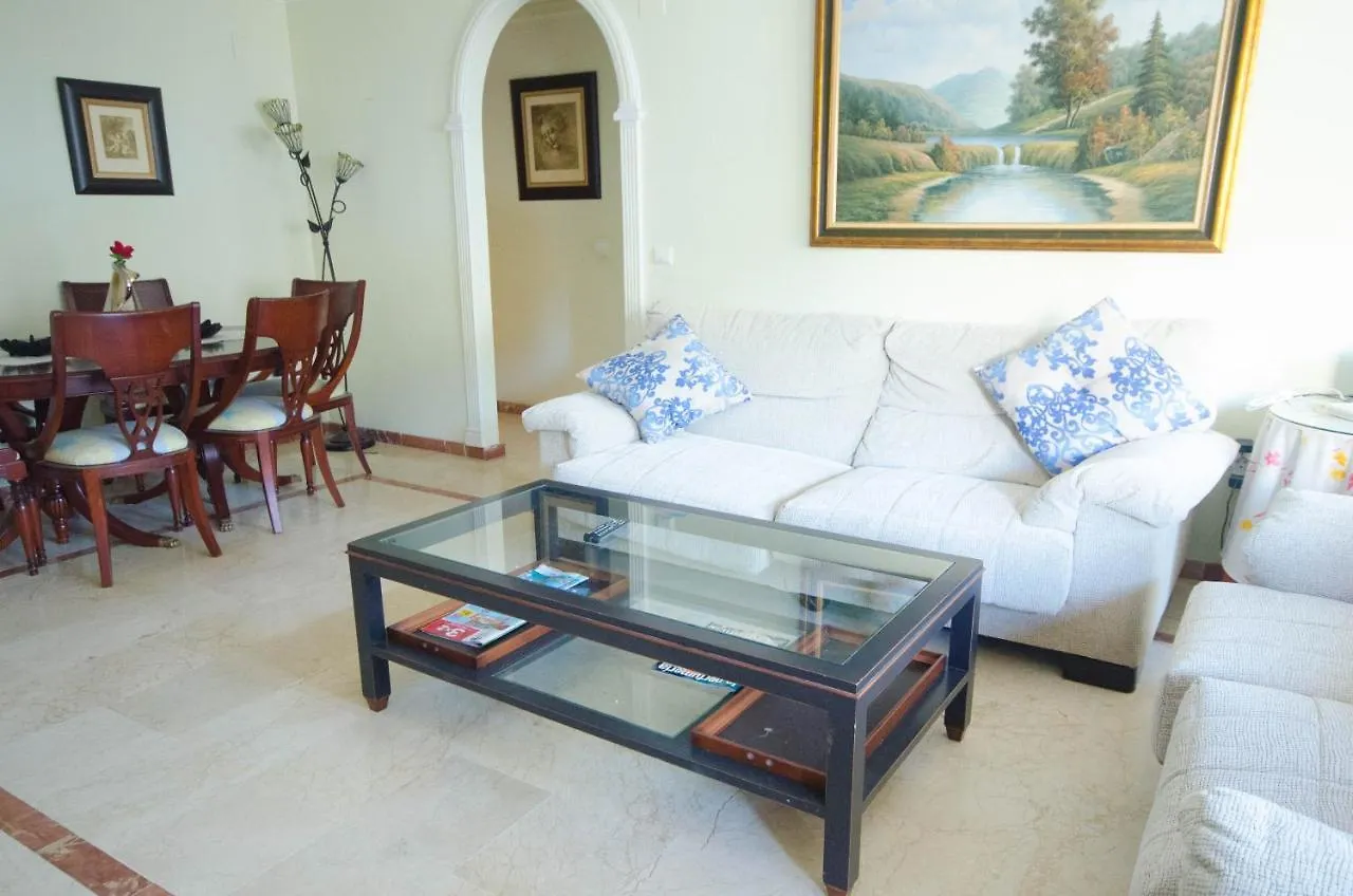 Aparment Neptuno- Located On The Promenade A Few Metres From The Beach. Estepona Apartment